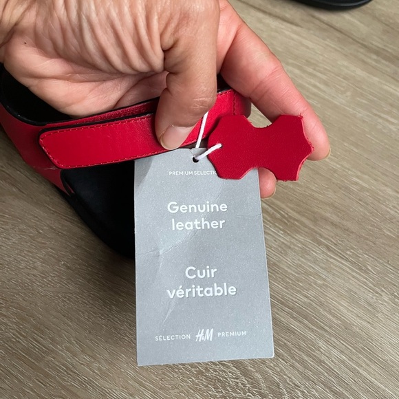 Genuine red leather sandals H&M SZ 8 NWT - Picture 3 of 5